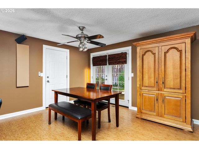 2369 Ne POYNTER St, Hillsboro, OR 97124