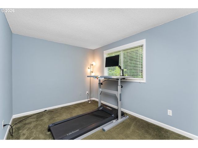 2369 Ne POYNTER St, Hillsboro, OR 97124