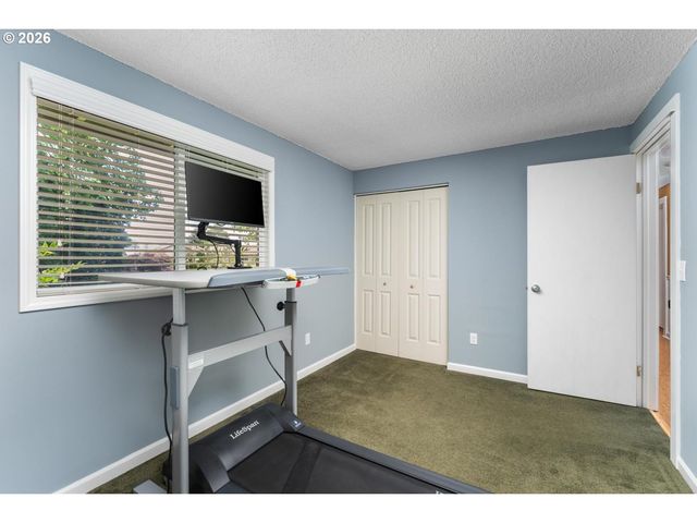 2369 Ne POYNTER St, Hillsboro, OR 97124