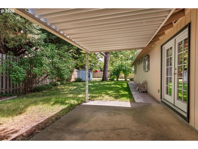 2369 Ne POYNTER St, Hillsboro, OR 97124