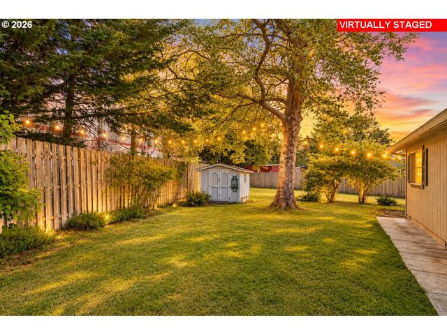 2369 Ne POYNTER St, Hillsboro, OR 97124