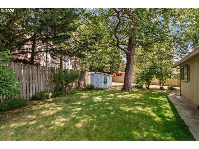 2369 Ne POYNTER St, Hillsboro, OR 97124