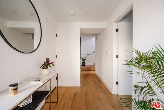 1563 Hi Point Street, Los Angeles, CA 90035