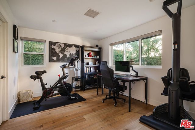 1563 Hi Point Street, Los Angeles, CA 90035
