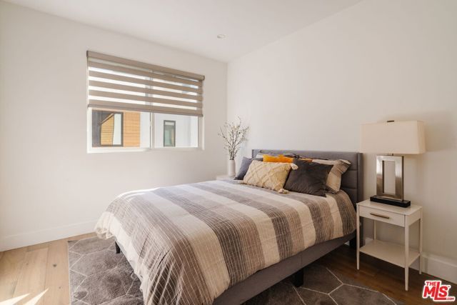 1563 Hi Point Street, Los Angeles, CA 90035