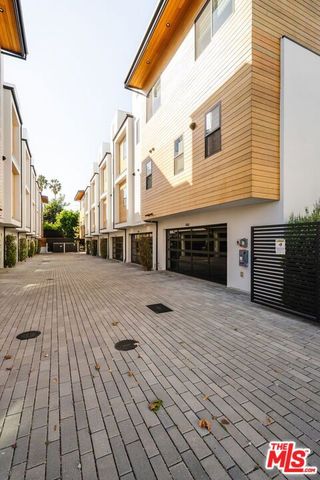 1563 Hi Point Street, Los Angeles, CA 90035