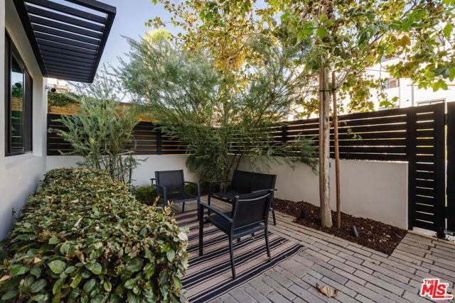 1563 Hi Point Street, Los Angeles, CA 90035