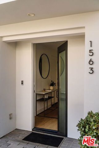 1563 Hi Point Street, Los Angeles, CA 90035