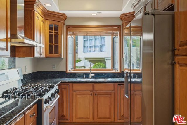 11357 Ovada Place 2, Los Angeles, CA 90049