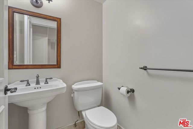 11357 Ovada Place 2, Los Angeles, CA 90049