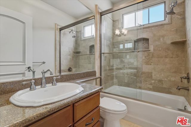 11357 Ovada Place 2, Los Angeles, CA 90049