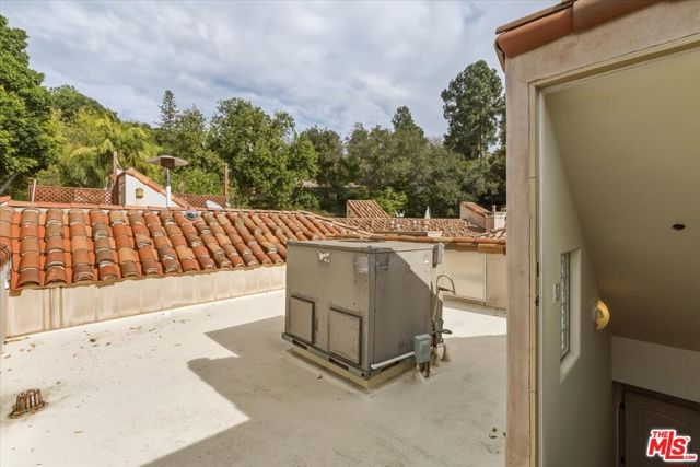 11357 Ovada Place 2, Los Angeles, CA 90049