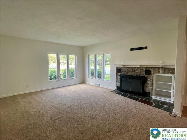1830 Laubach Avenue, Northampton Boro, PA 18067