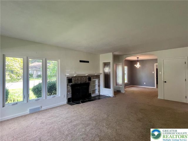 1830 Laubach Avenue, Northampton Boro, PA 18067