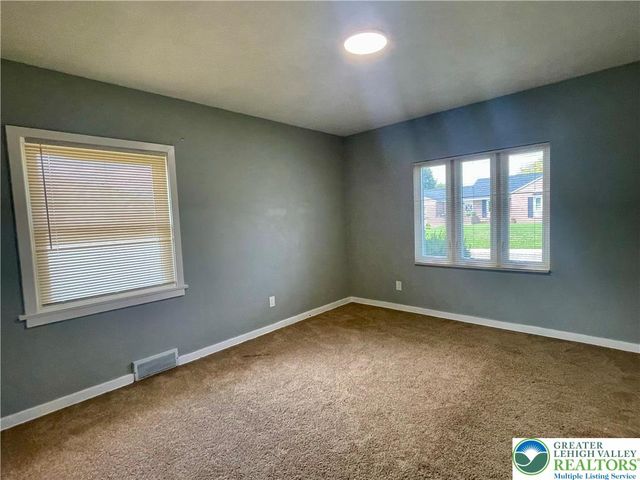 1830 Laubach Avenue, Northampton Boro, PA 18067