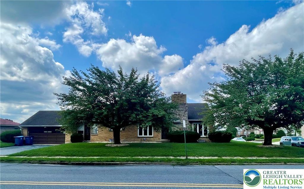 1830 Laubach Avenue, Northampton Boro, PA 18067
