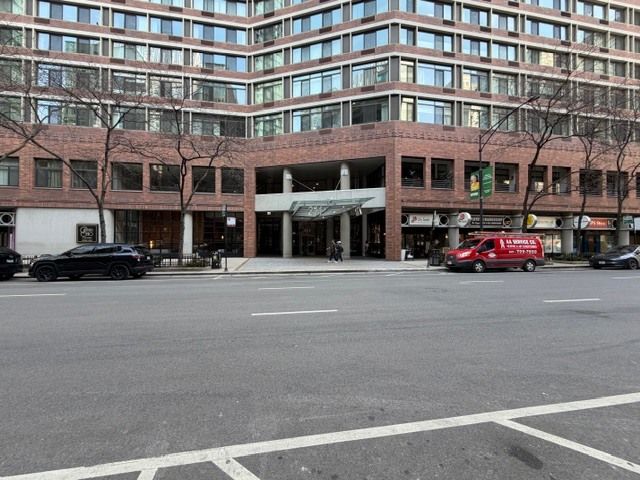 211 E Ohio Street 2409, Chicago, IL 60611