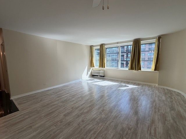 211 E Ohio Street 2409, Chicago, IL 60611