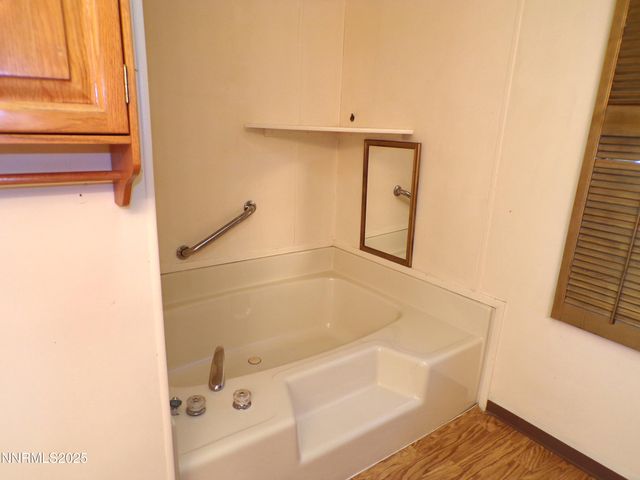 305 Parkland Way, Fernley, NV 89408