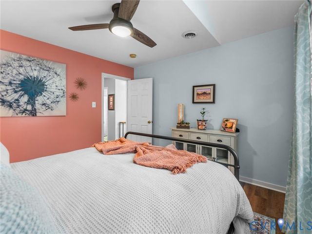 12107 Point Trace Ct, Midlothian, VA 23112