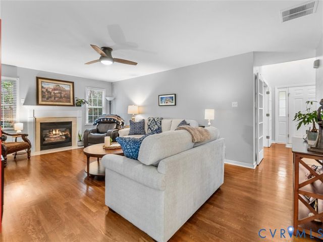 12107 Point Trace Ct, Midlothian, VA 23112