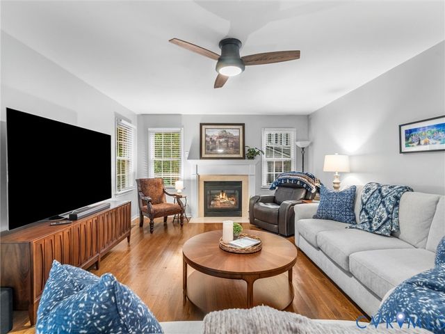 12107 Point Trace Ct, Midlothian, VA 23112
