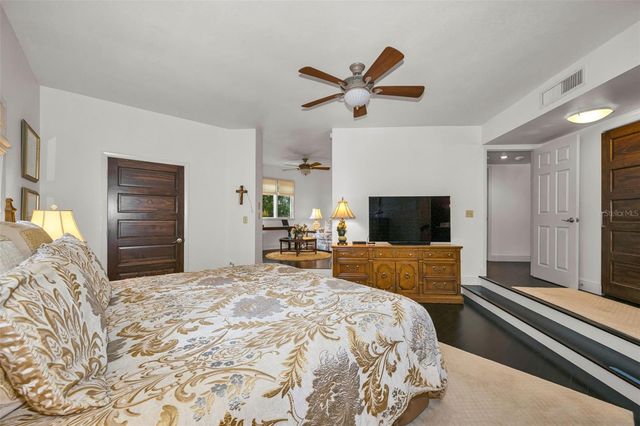 10497 LONGWOOD DRIVE, Seminole, FL 33777