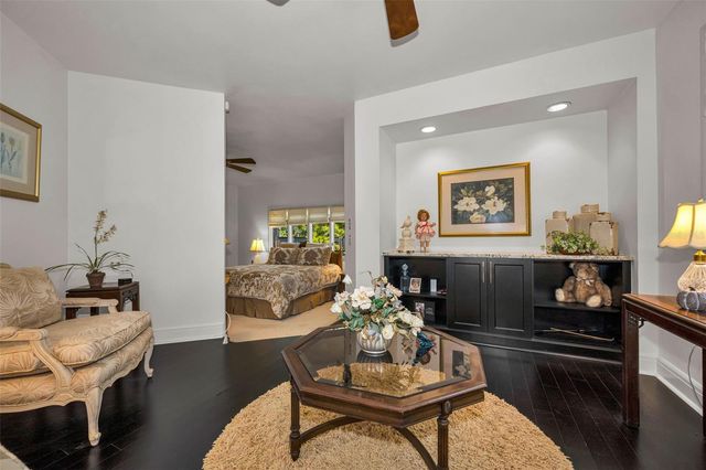 10497 LONGWOOD DRIVE, Seminole, FL 33777