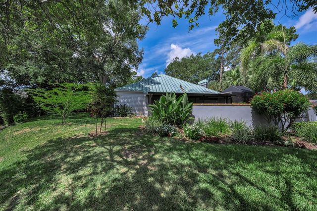 10497 LONGWOOD DRIVE, Seminole, FL 33777