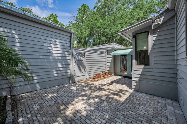 10497 LONGWOOD DRIVE, Seminole, FL 33777