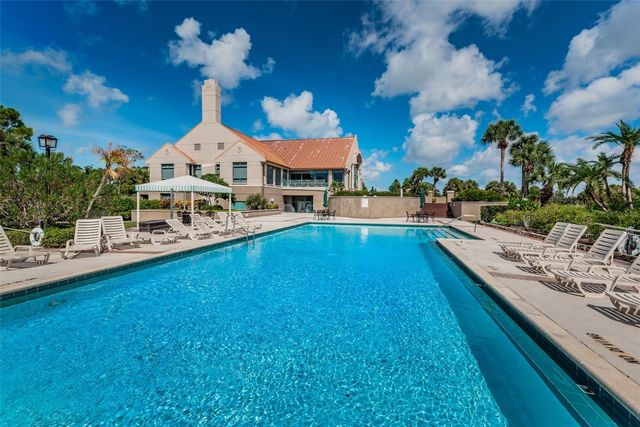 10497 LONGWOOD DRIVE, Seminole, FL 33777
