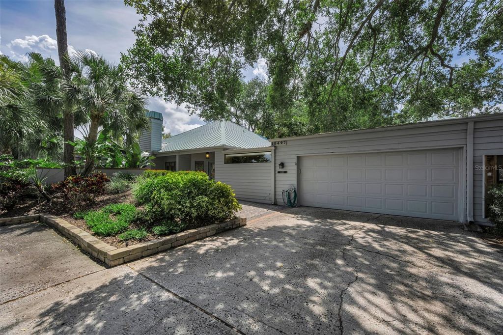 10497 LONGWOOD DRIVE, Seminole, FL 33777