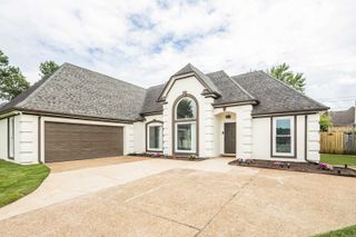 8609 TIMBER CREEK DR, Memphis, TN 38018