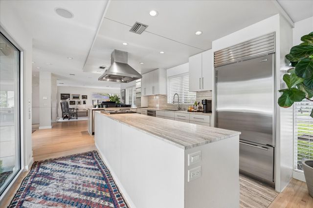 4114 Whitman Street, Houston, TX 77027