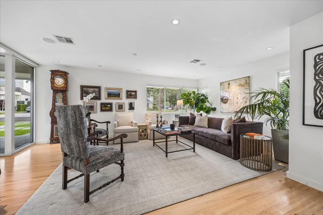 4114 Whitman Street, Houston, TX 77027