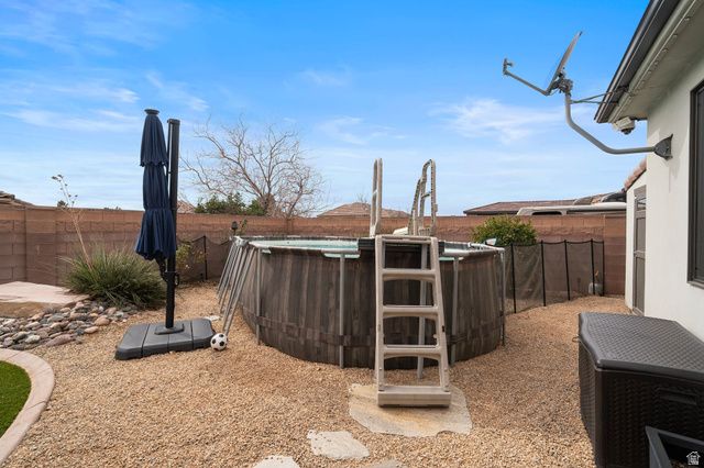 902 E SILVER SHADOWS DR, Washington, UT 84780