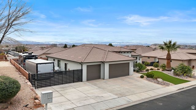 902 E SILVER SHADOWS DR, Washington, UT 84780