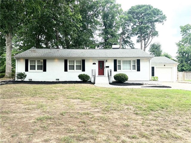 106 Booth RD, Newport News, VA 23606
