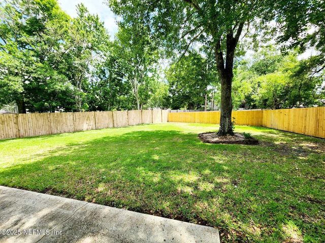 3910 KARISSA ANN Place E, Jacksonville, FL 32223