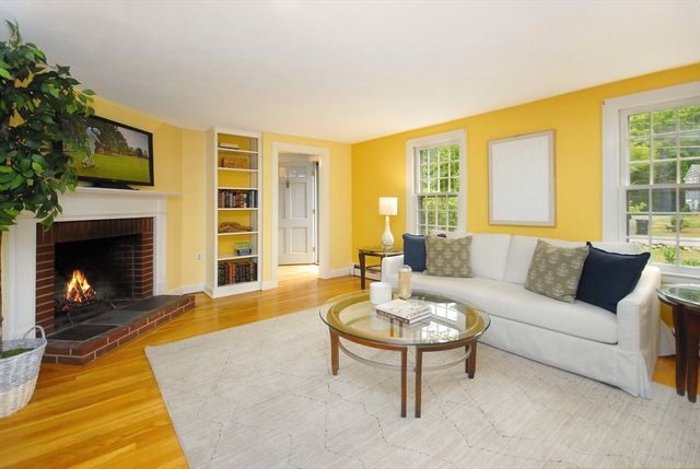 6 Hosmer Street, Acton, MA 01720