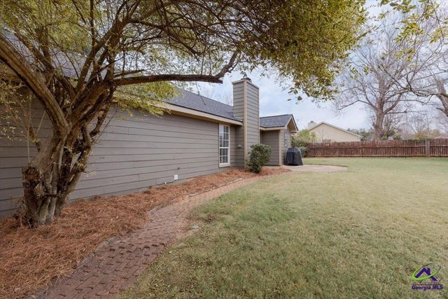 102 Sleepy Lane, Warner Robins, GA 31088