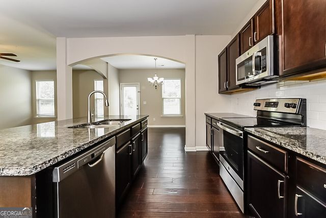 259 Magnaview Drive, Mcdonough, GA 30253