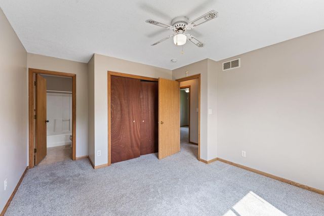 1380 Silver Lake Road NW, New Brighton, MN 55112