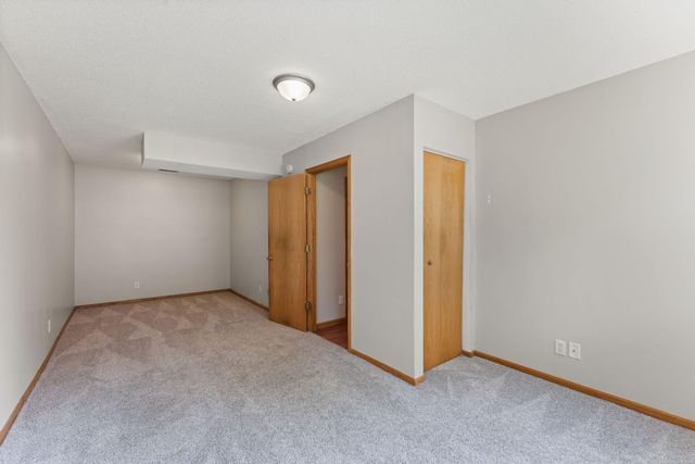 1380 Silver Lake Road NW, New Brighton, MN 55112