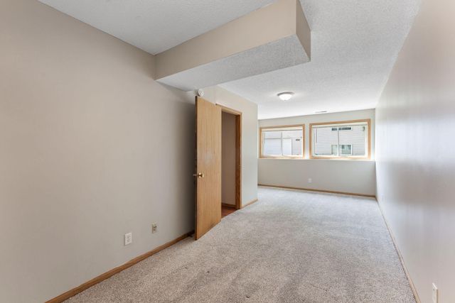 1380 Silver Lake Road NW, New Brighton, MN 55112