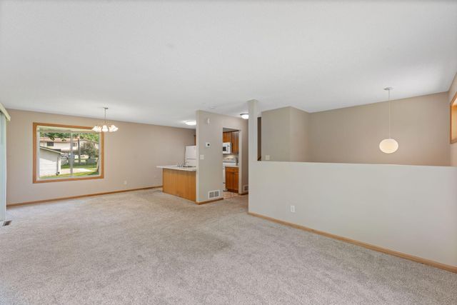 1380 Silver Lake Road NW, New Brighton, MN 55112