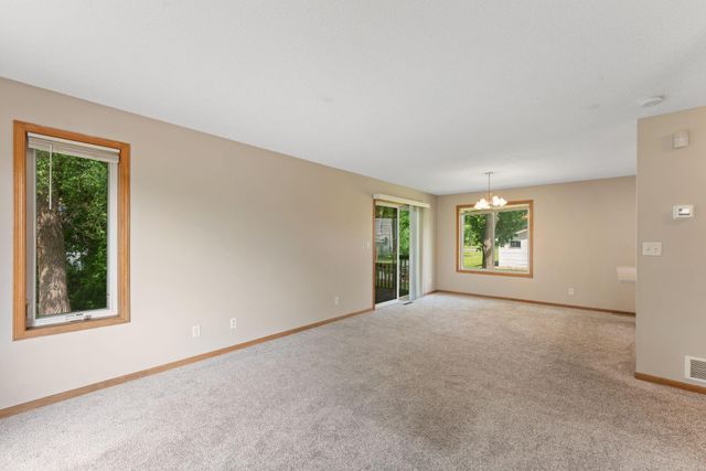 1380 Silver Lake Road NW, New Brighton, MN 55112