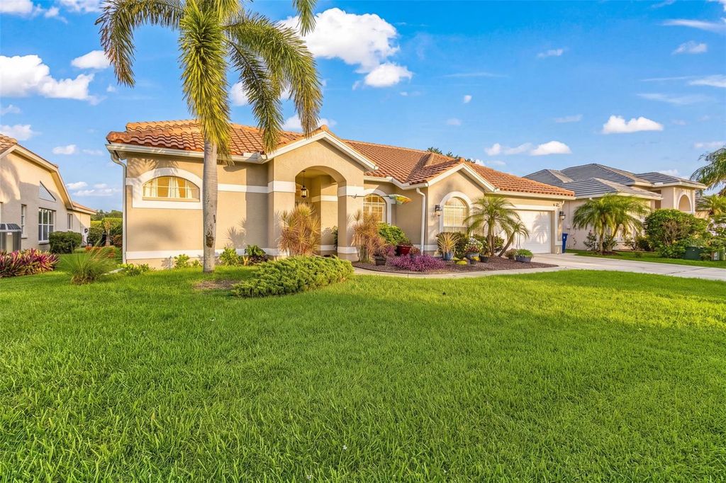 Image 3 of property listing at 12808 VISTA PINE CIRCLE, Fort Myers, FL 33913