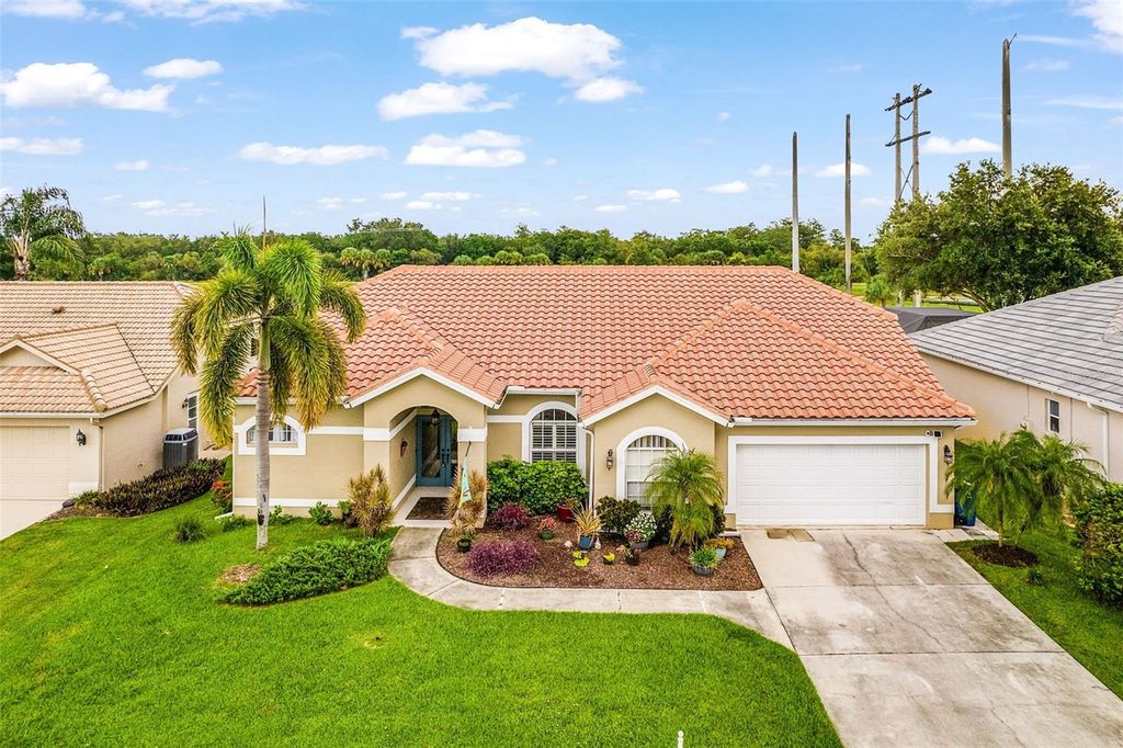 Image 32 of property listing at 12808 VISTA PINE CIRCLE, Fort Myers, FL 33913