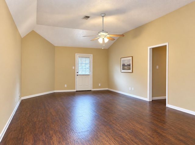 3115 Edgewood, Dickinson, TX 77539